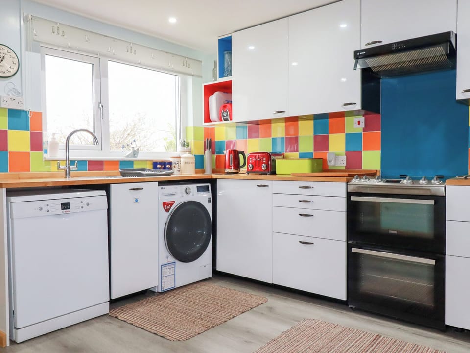 Fridge, microwave, dishwasher, electric kettle