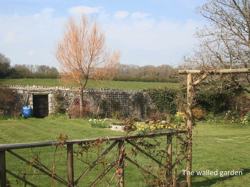 Cottage | Property grounds