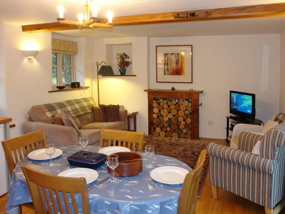 Cottage | Interior