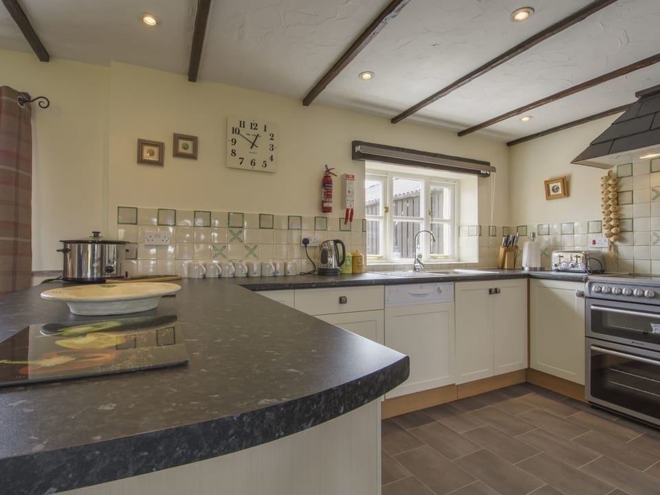 Cottage | Interior