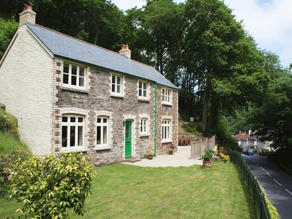 Cottage | Interior