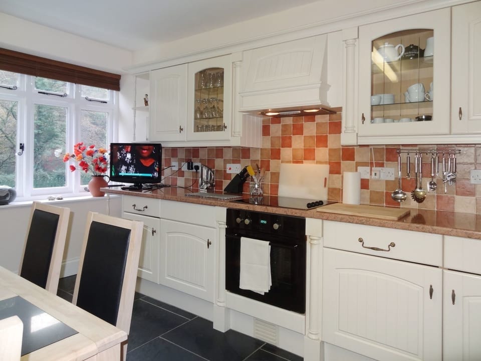 Cottage | Interior