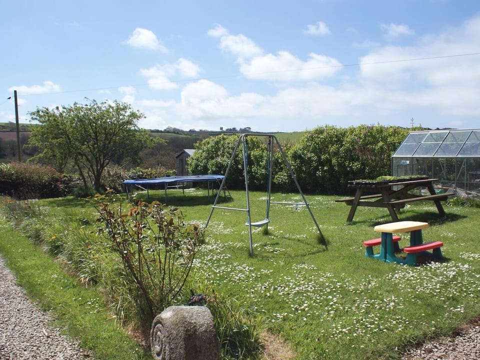 Cottage | Property grounds