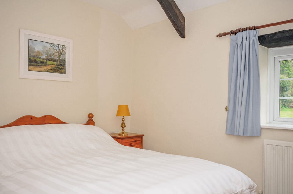 Cottage | 2 bedrooms, individually decorated, individually furnished, free WiFi