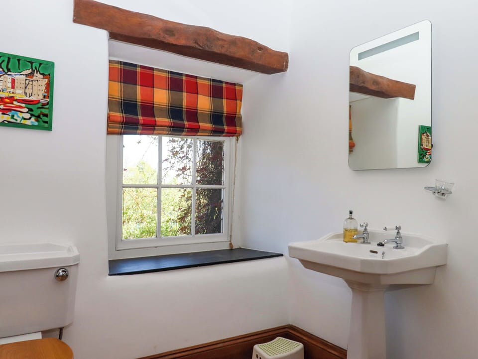 Cottage | Interior
