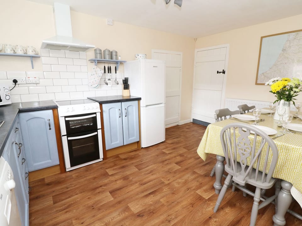 Cottage | Interior