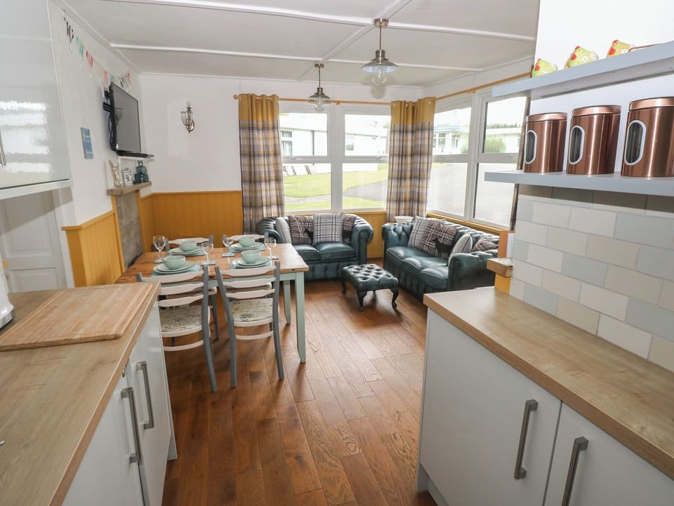 Cottage | Interior