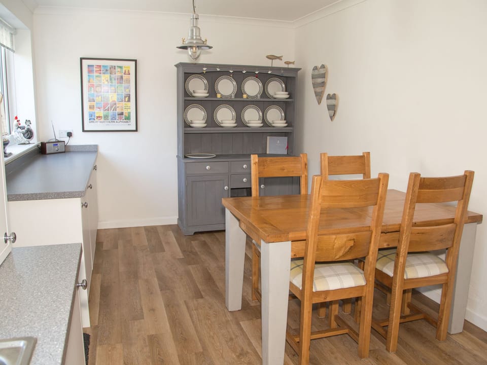 Cottage | Interior