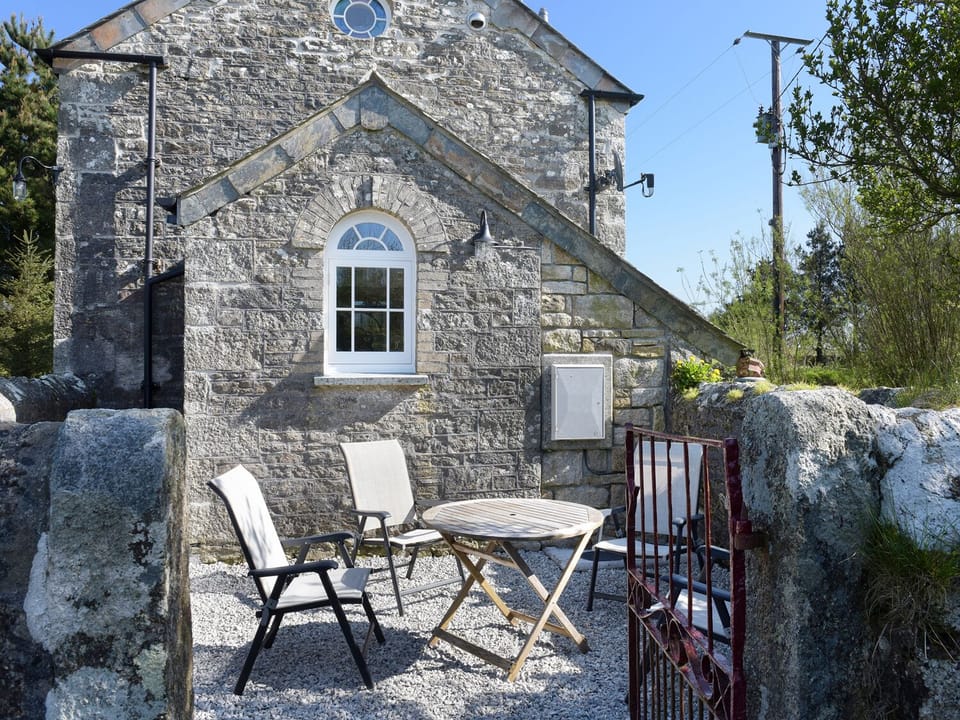 Cottage | Balcony