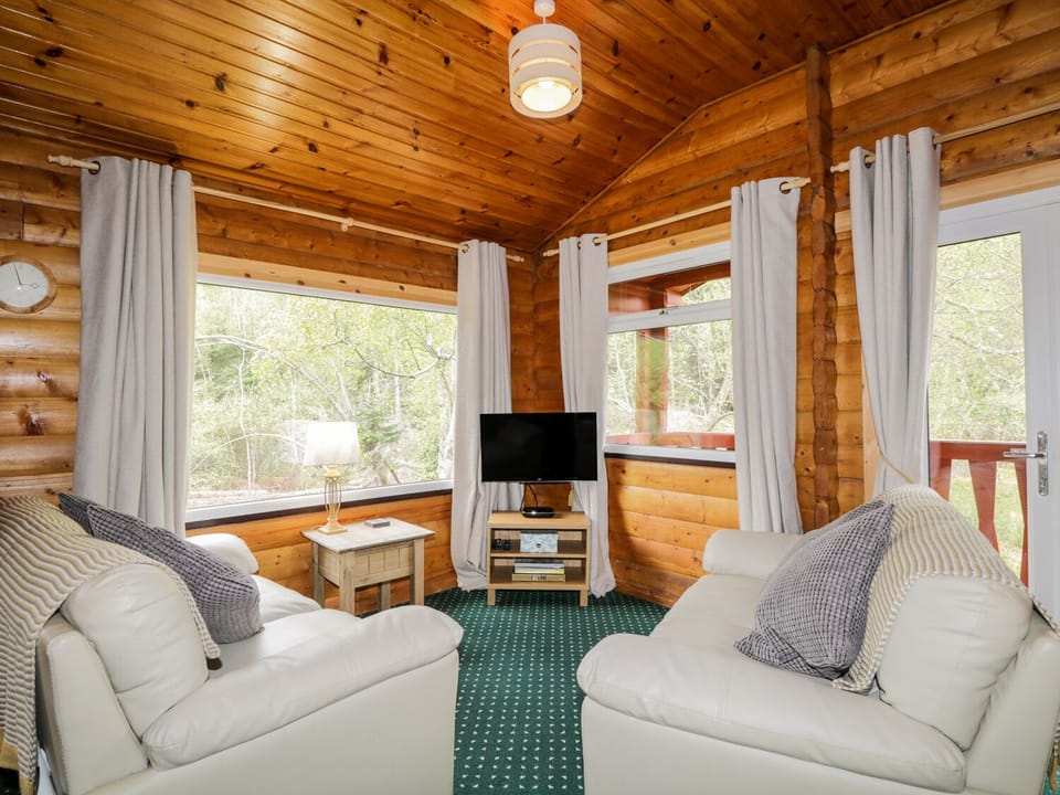 Cottage | Living room | TV