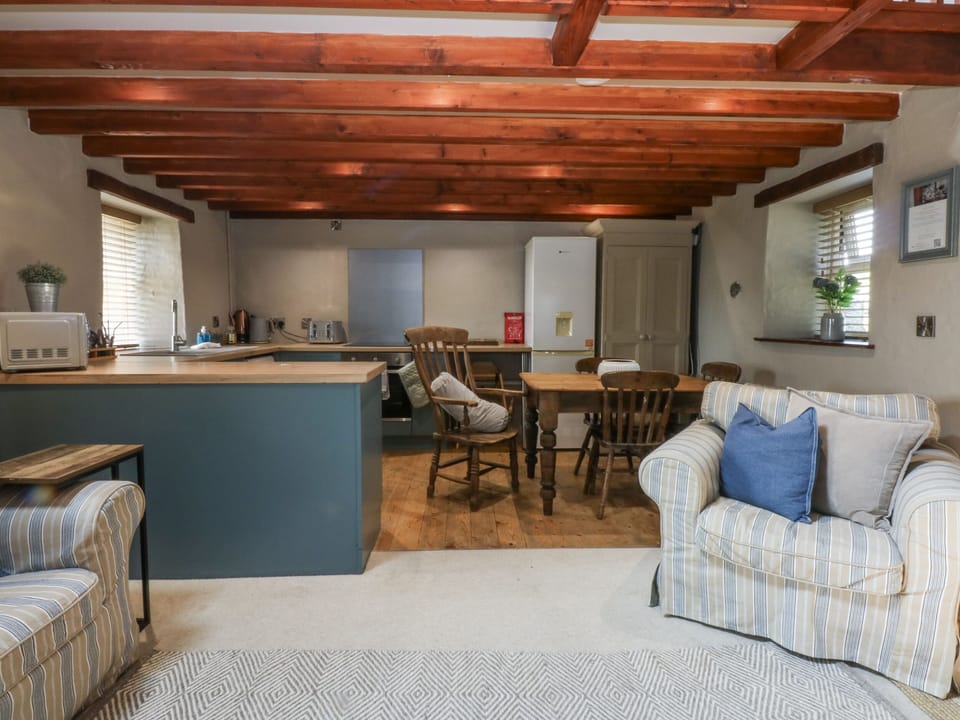 Cottage | Interior
