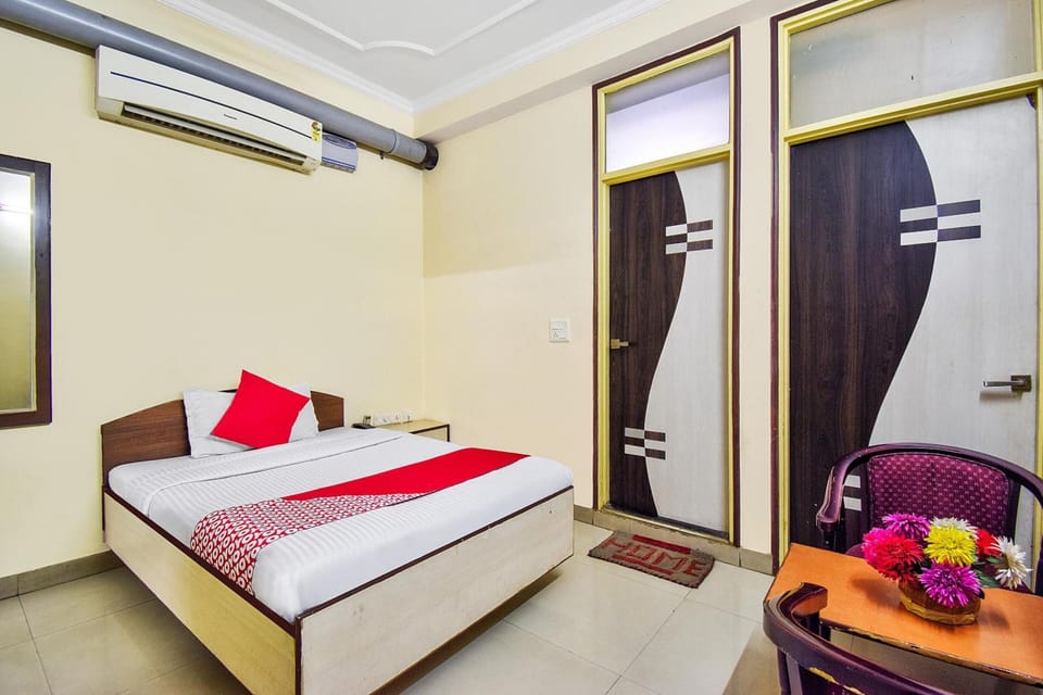 Free WiFi, bed sheets, wheelchair access