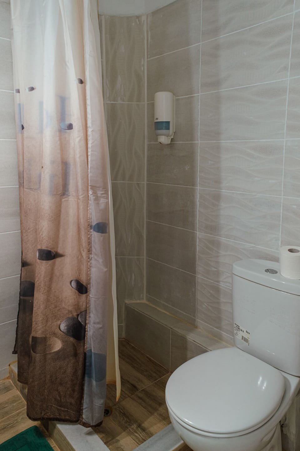 Mistral Apartments Aegina Bed and Breakfast in Islands