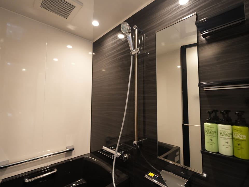 Superior Twin Room, Non Smoking | Bathroom | Free toiletries, hair dryer, slippers, electronic bidet