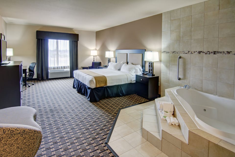 In-room safe, desk, iron/ironing board, free cribs/infant beds