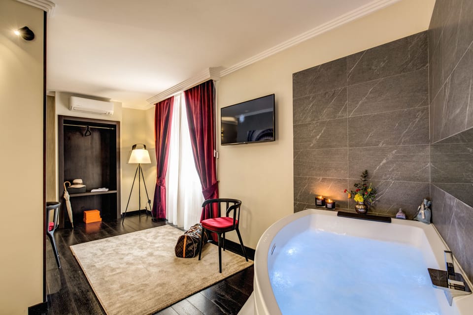 Room, Jetted Tub | Jetted tub