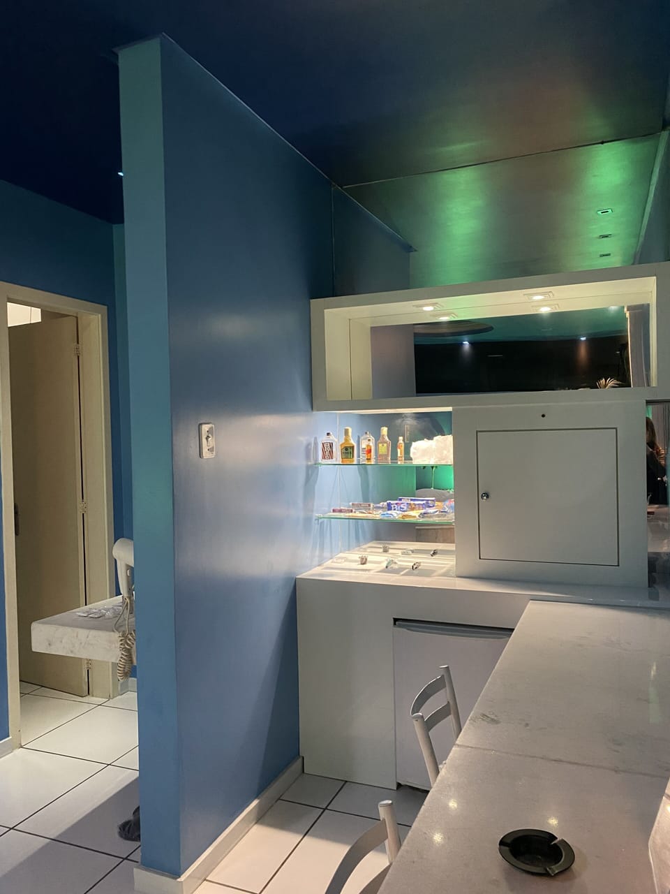 Deluxe Double Room, 1 Bedroom | Minibar, individually decorated, blackout drapes, free WiFi