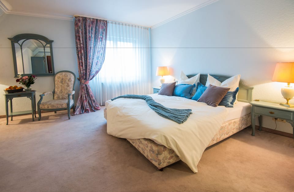 Deluxe Double Room, River View | Desk, soundproofing, iron/ironing board, rollaway beds