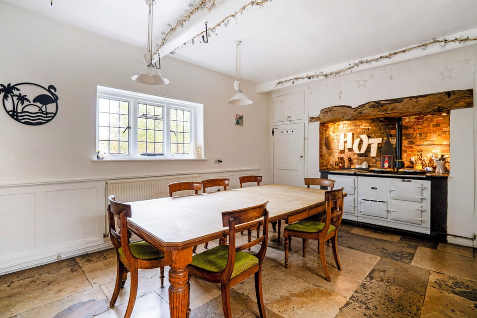 Free daily cooked-to-order breakfast