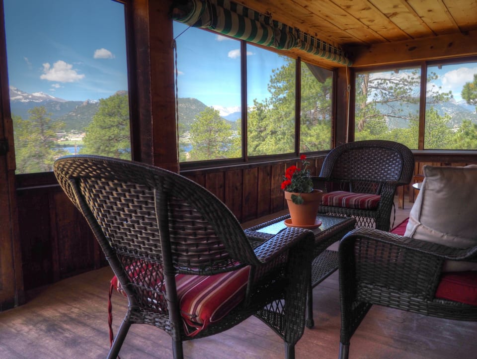 Cabin, 2 Bedrooms | Interior