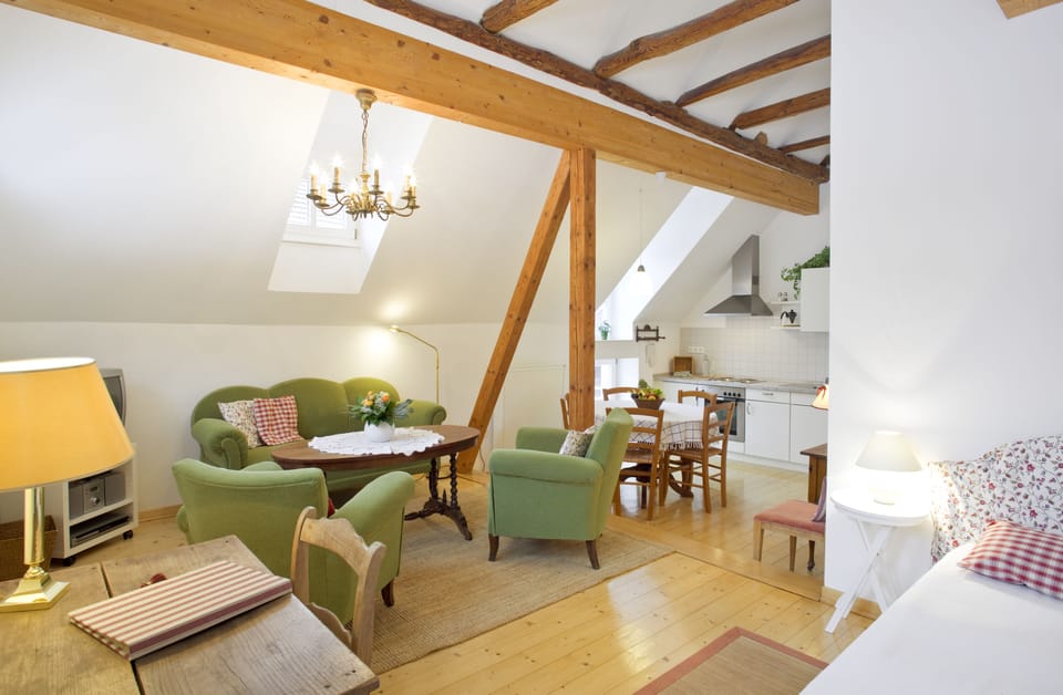 Holiday Home | Minibar, desk, free WiFi, bed sheets