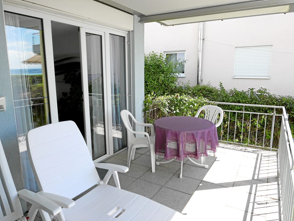 Apartment, 1 Bedroom, Kitchenette, Sea View | Balcony