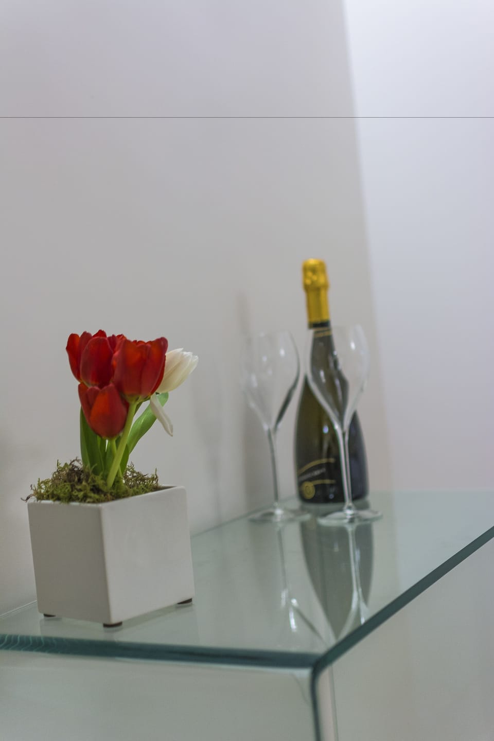 Deluxe Triple Room | Minibar, in-room safe, desk, iron/ironing board (on request)
