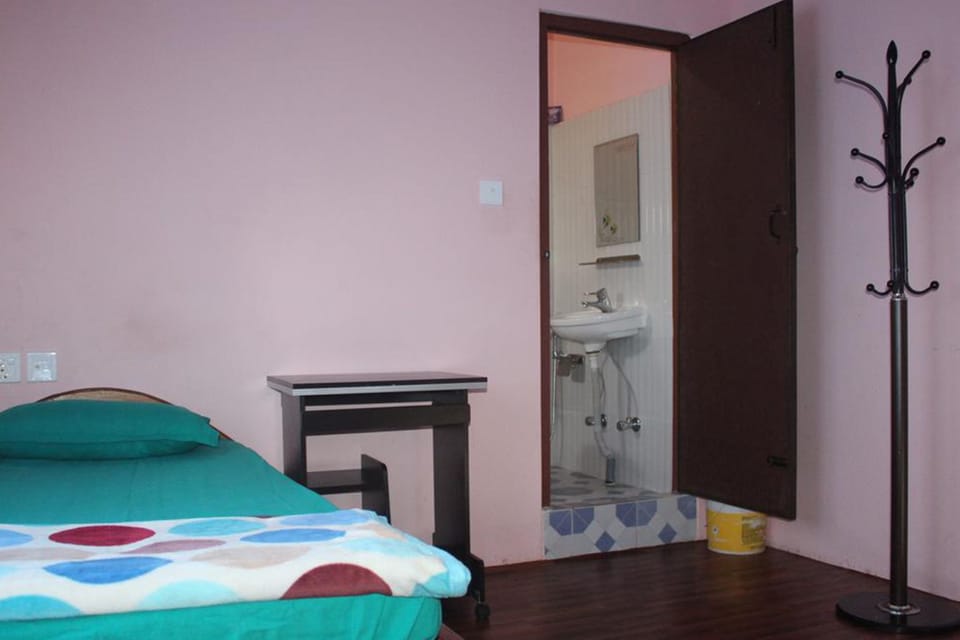 Double Room | Free WiFi