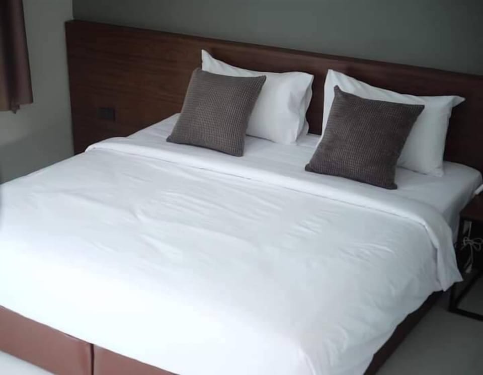 Standard Double Room | Blackout drapes, free WiFi