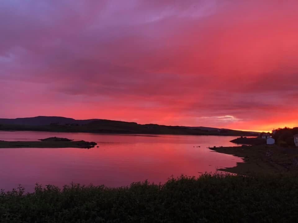 Basic Double Room, 1 King Bed, Ocean View | Lake view