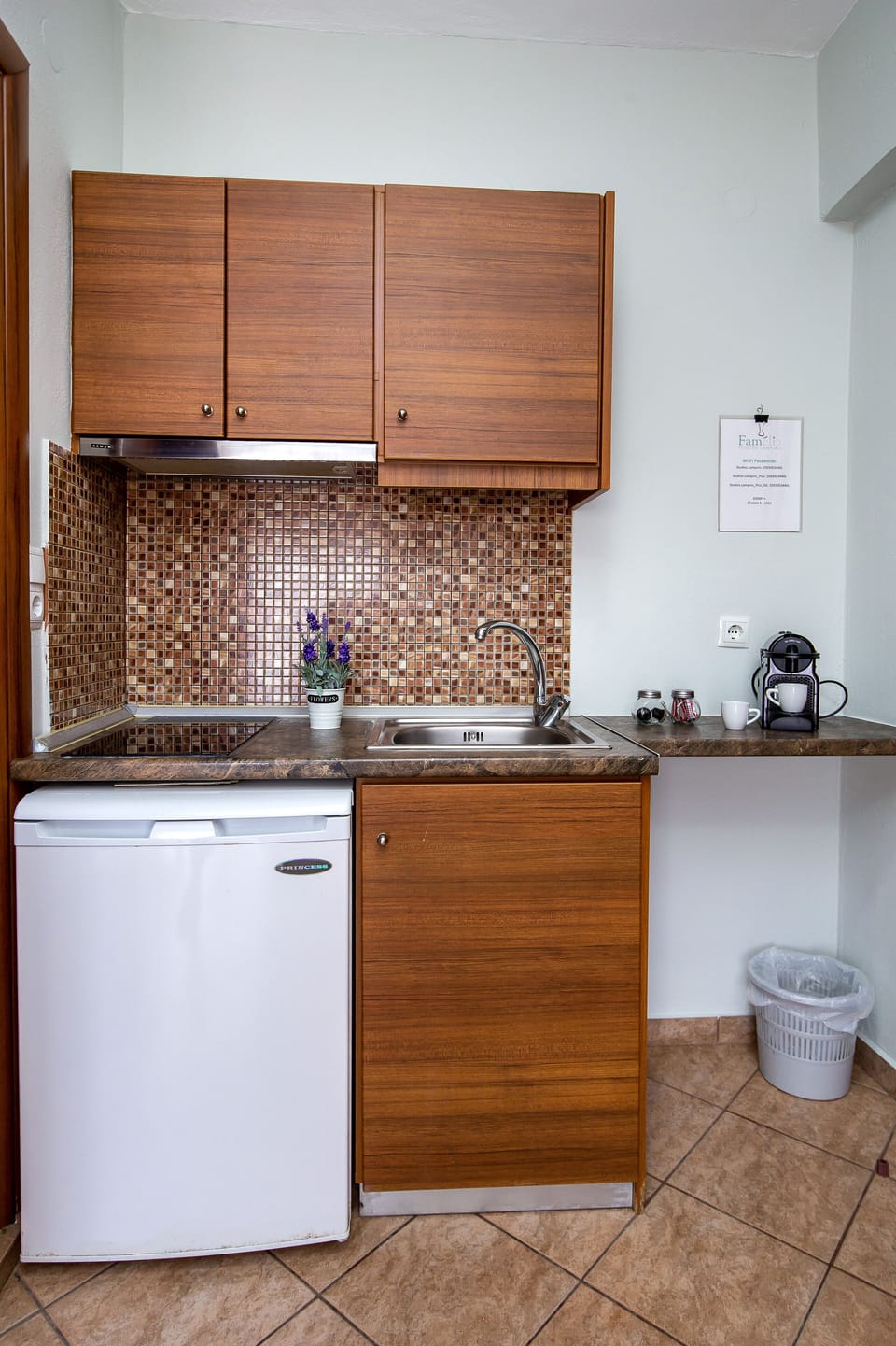 Studio, Non Smoking (3 Adults) | Private kitchenette | Fridge, stovetop, electric kettle, cookware/dishes/utensils