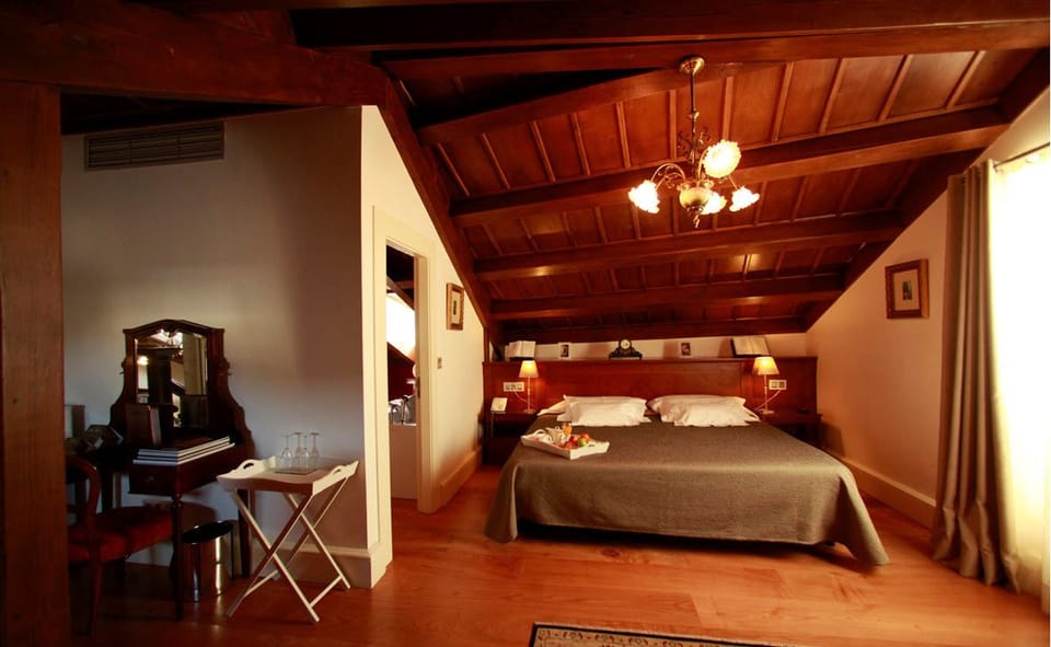 Suite | Minibar, in-room safe, desk, blackout drapes