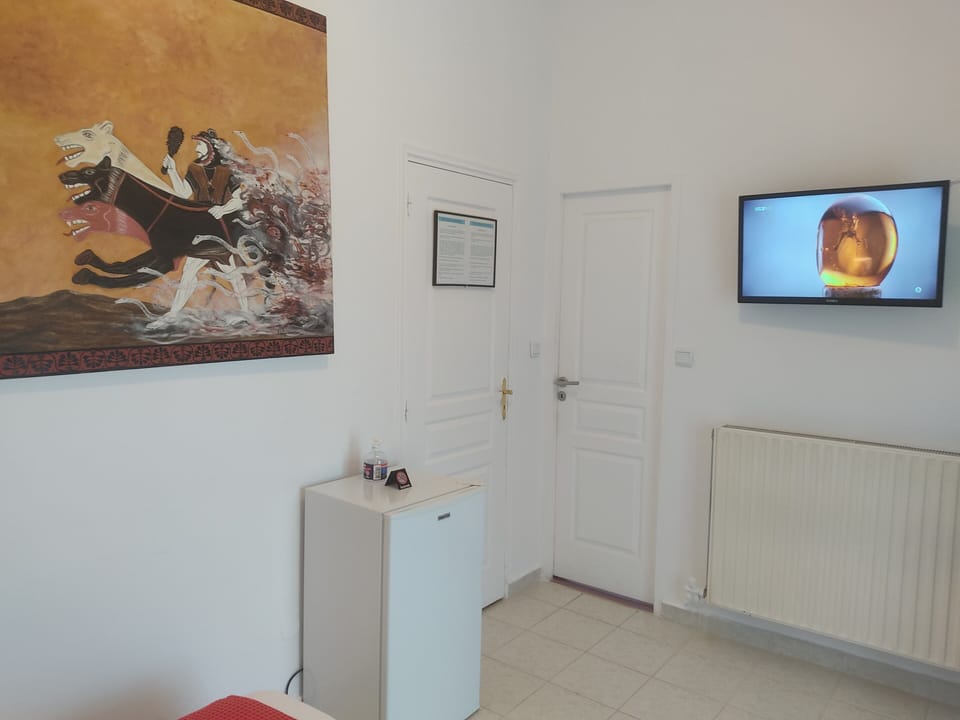 Double Room (Art Room No 3) | In-room safe, individually decorated, individually furnished, free WiFi