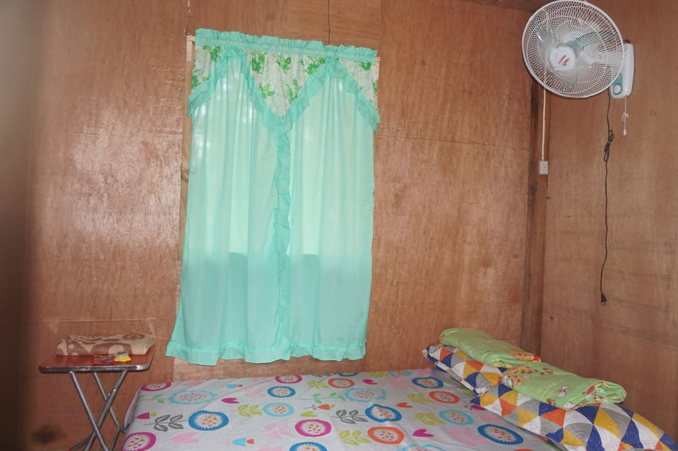 Fan Room | Bed sheets