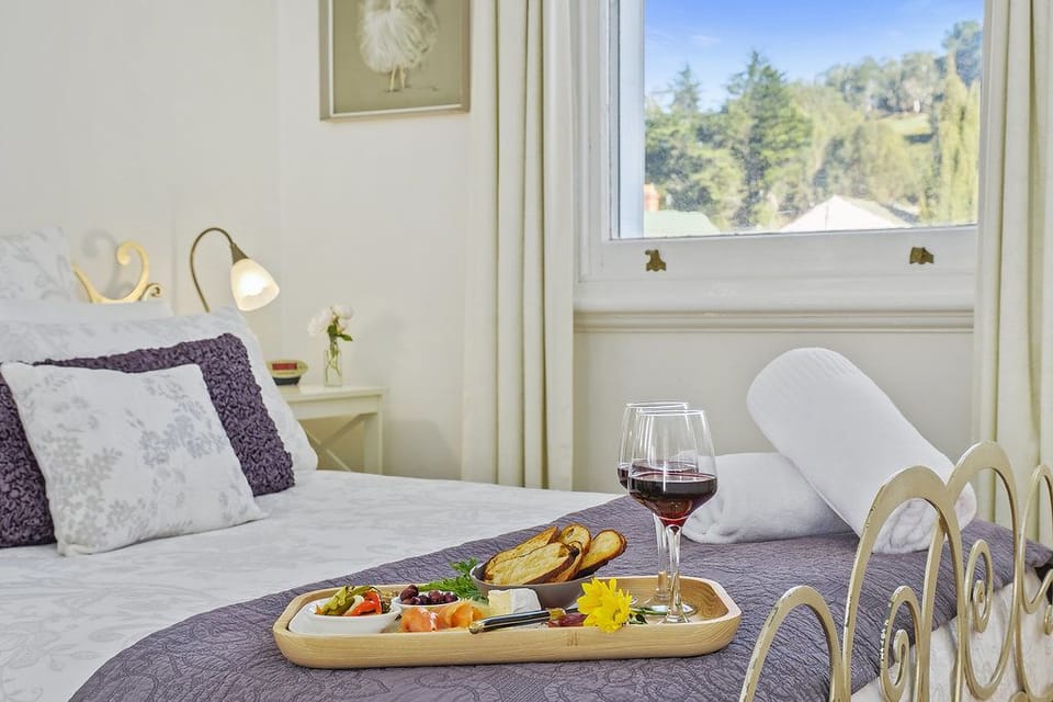 Sterling 3 | Egyptian cotton sheets, premium bedding, down comforters