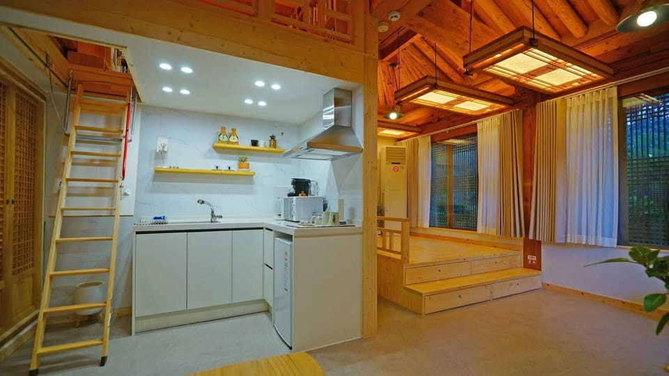 Naru Hanok Entire house | Private kitchenette | Fridge