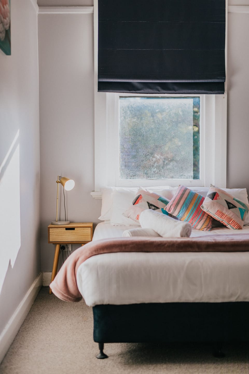Classic Double Room, 1 Queen Bed, Shared Bathroom | Blackout drapes, WiFi (free), bed sheets