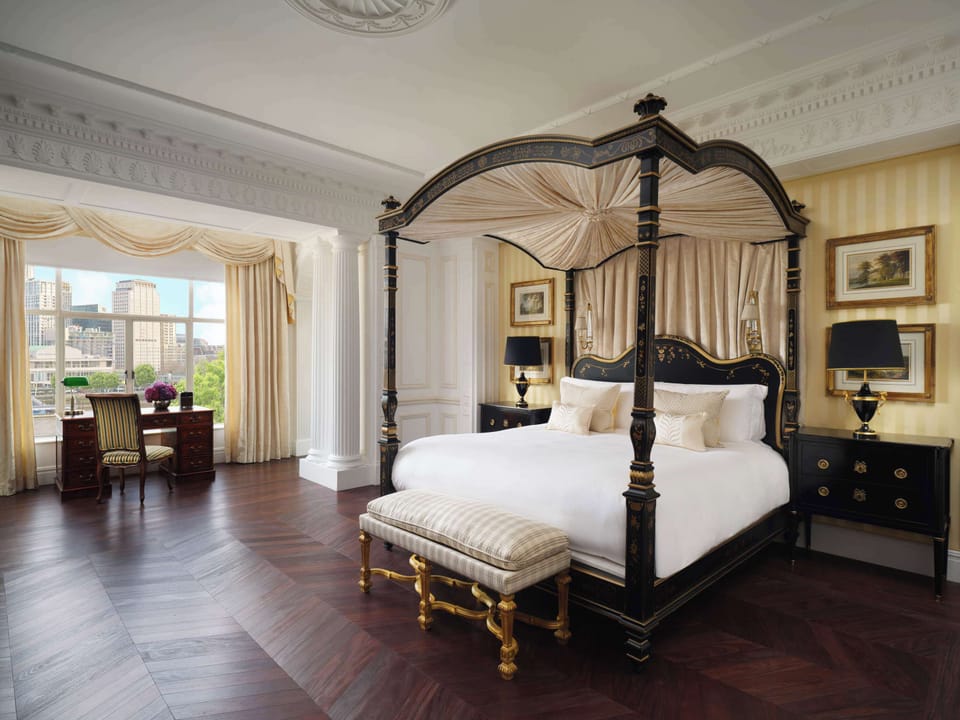 Premium bedding, down comforters, minibar, in-room safe
