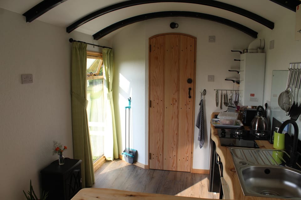 Cabin (Glamping Railway Wagon with Hot Tub) | Bed sheets