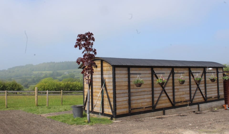 Cabin (Glamping Railway Wagon with Hot Tub) | Bed sheets