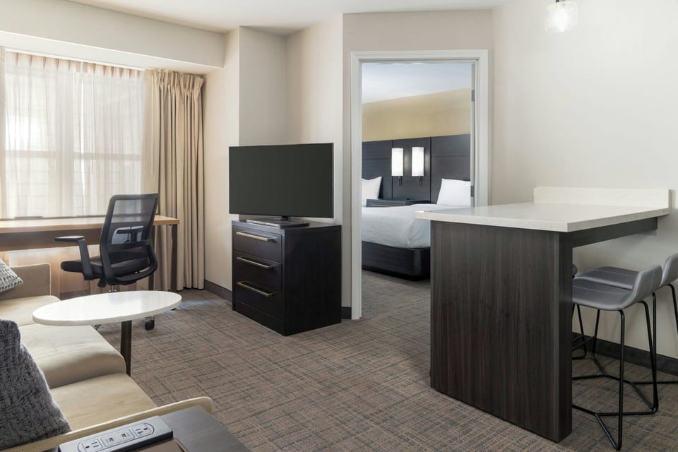 Suite, Multiple Beds | In-room safe, desk, iron/ironing board, free cribs/infant beds