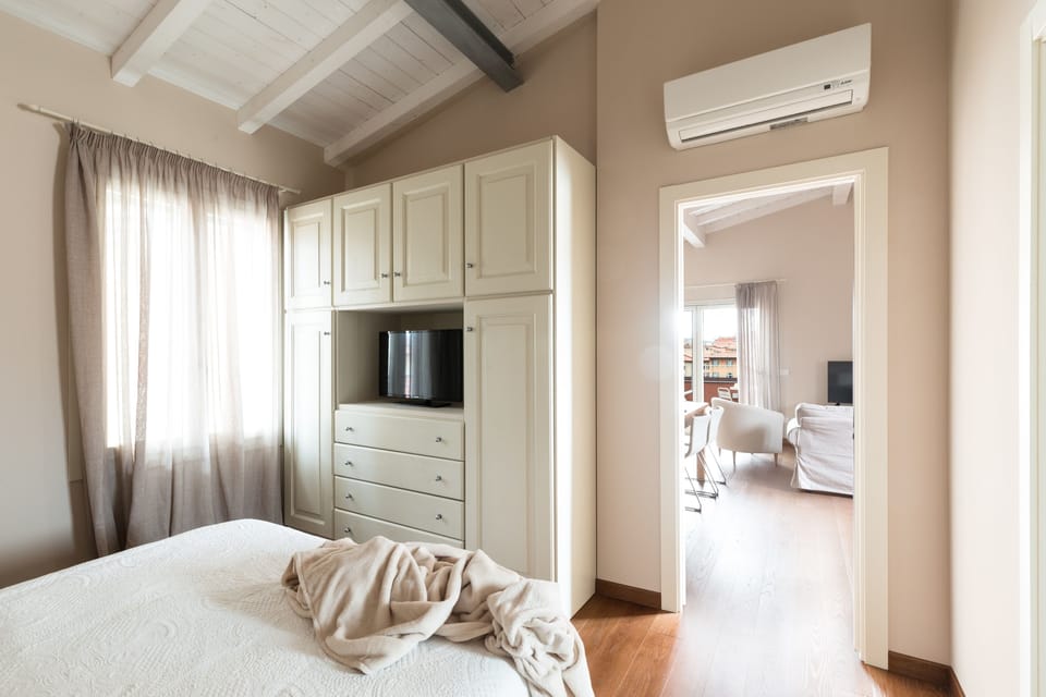 Suite, Jetted Tub, Tower | Premium bedding, down comforters, pillowtop beds, minibar