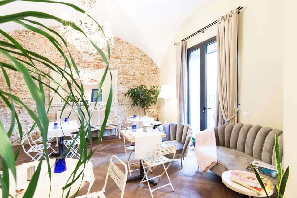 Daily buffet breakfast (EUR 18 per person)