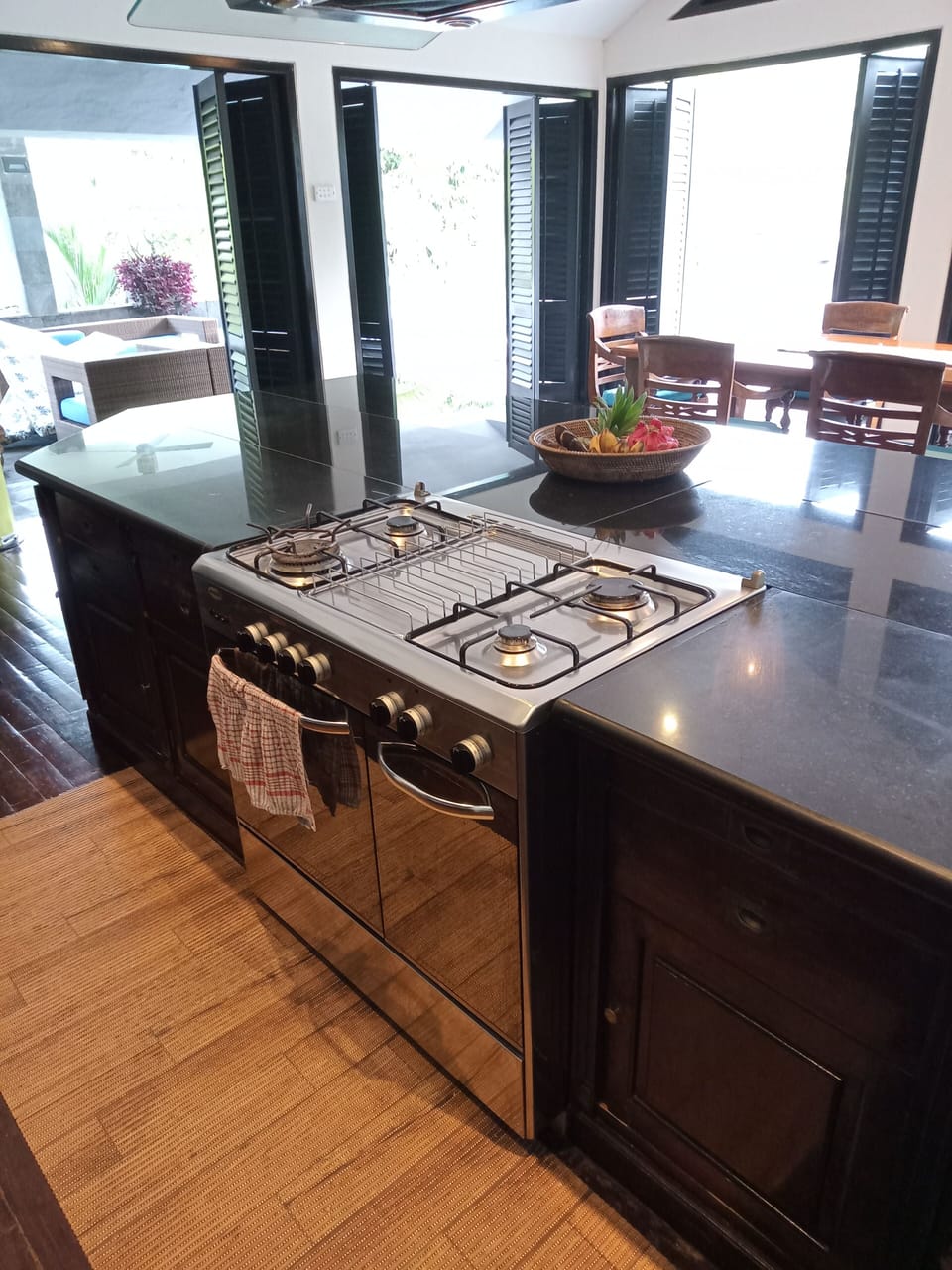 Luxury Villa, 5 Bedrooms, Mountain View | Private kitchen | Shared fridge, microwave, electric kettle, highchair
