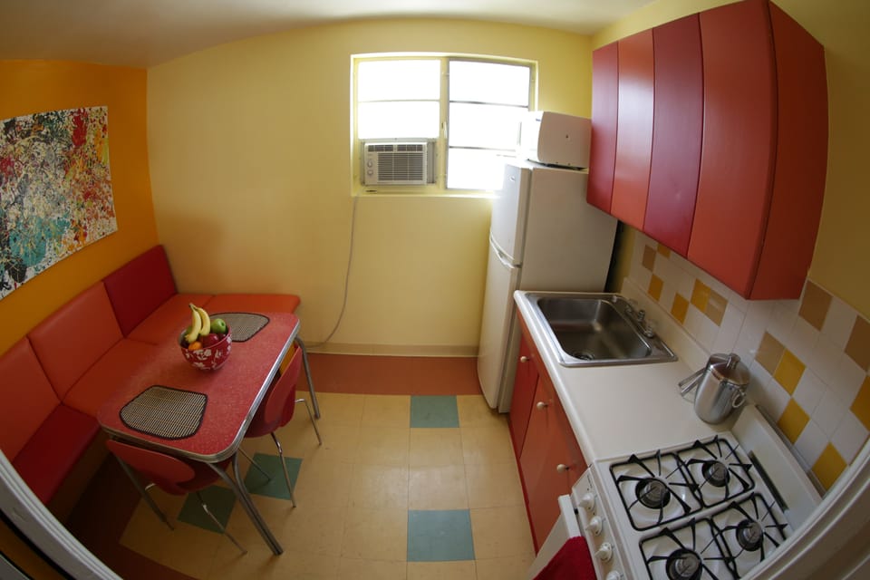 Fridge, microwave
