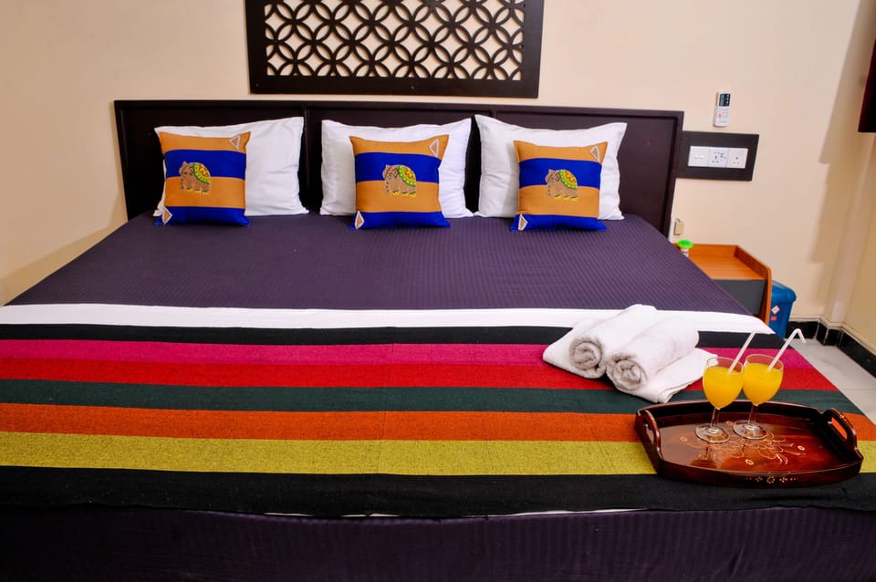 Family Triple Room | Individually furnished, desk, free WiFi, bed sheets