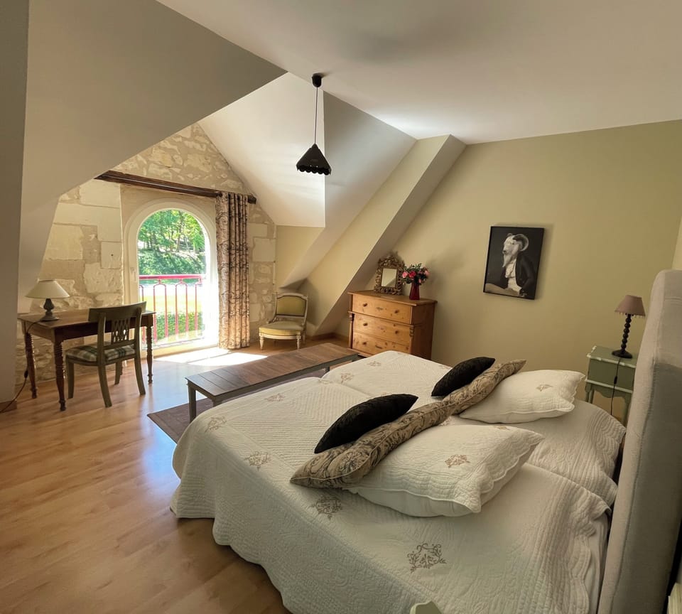 Chambre lits jumeaux | Individually decorated, individually furnished, blackout drapes