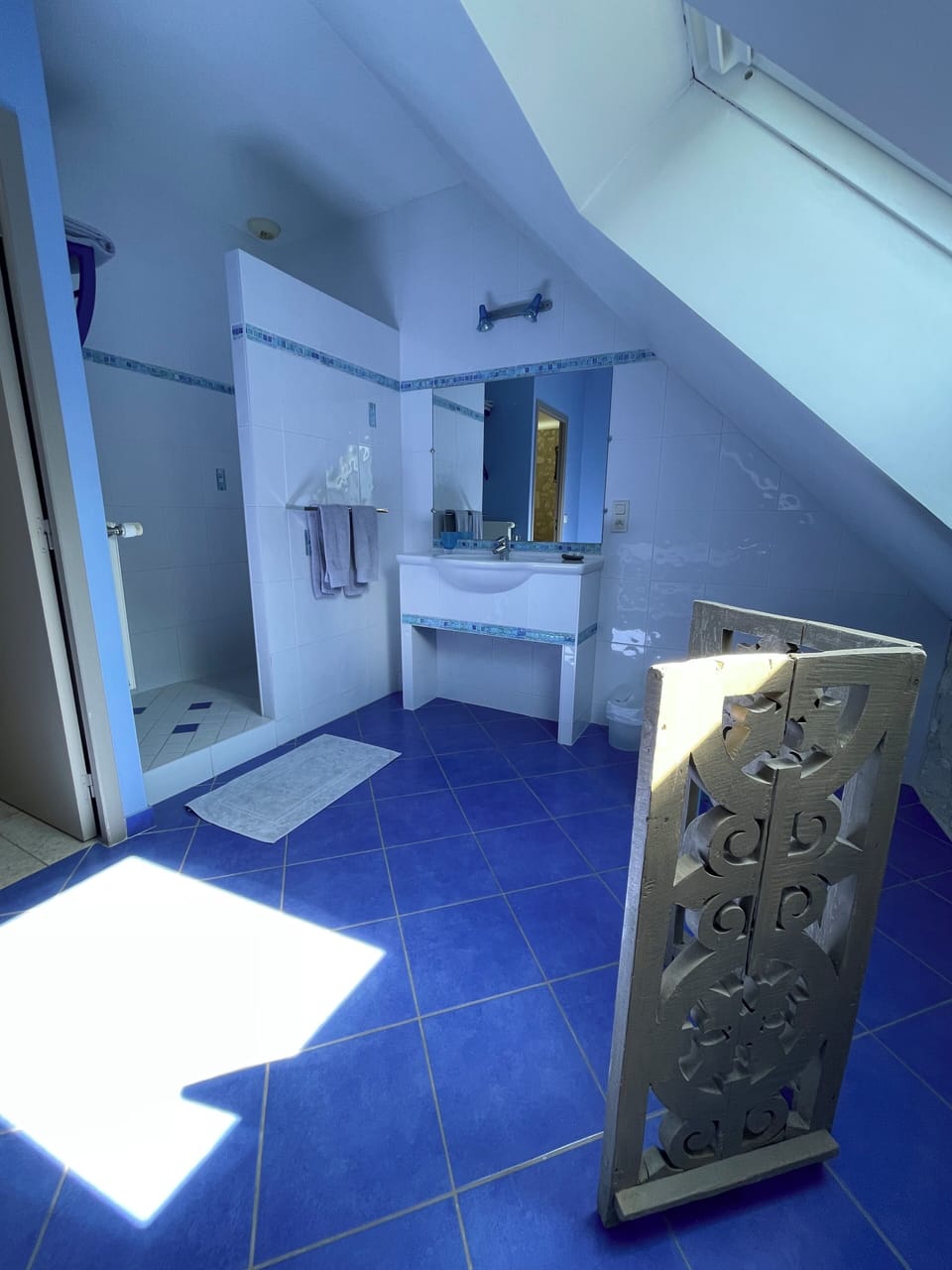 Family Triple Room (Blue) | Bathroom | Hair dryer, towels