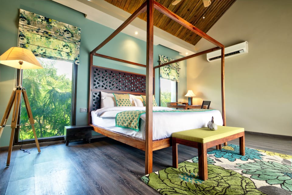 In-room safe, desk, blackout drapes, soundproofing