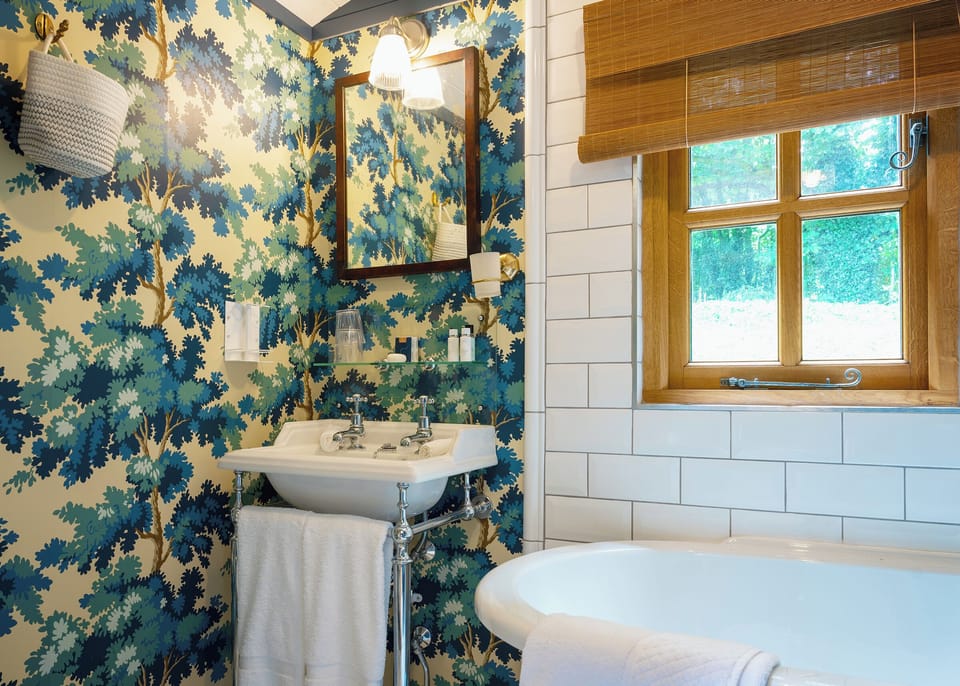 Classic Cabin, 1 Double Bed | In-room safe, desk, blackout drapes, iron/ironing board